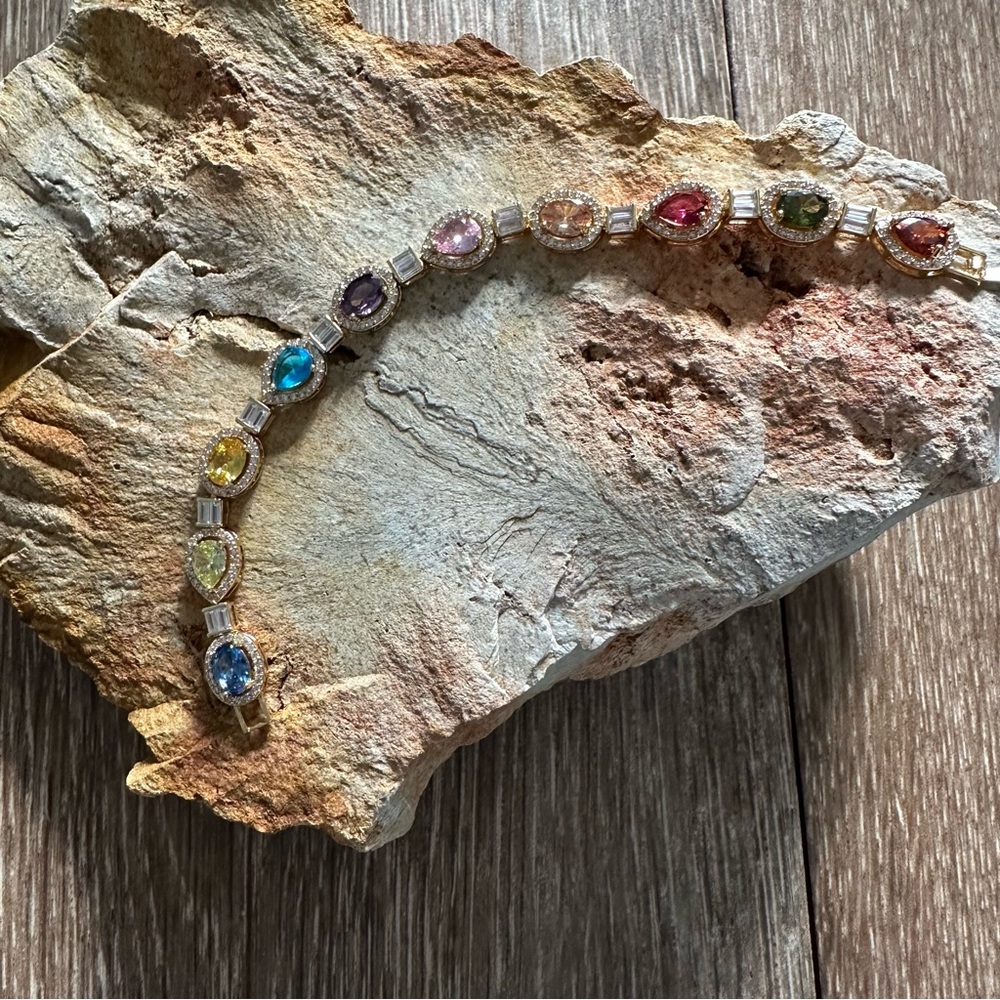 Turandoss Elegant Multicolor Bracelet, new in box - Picture 2 of 11